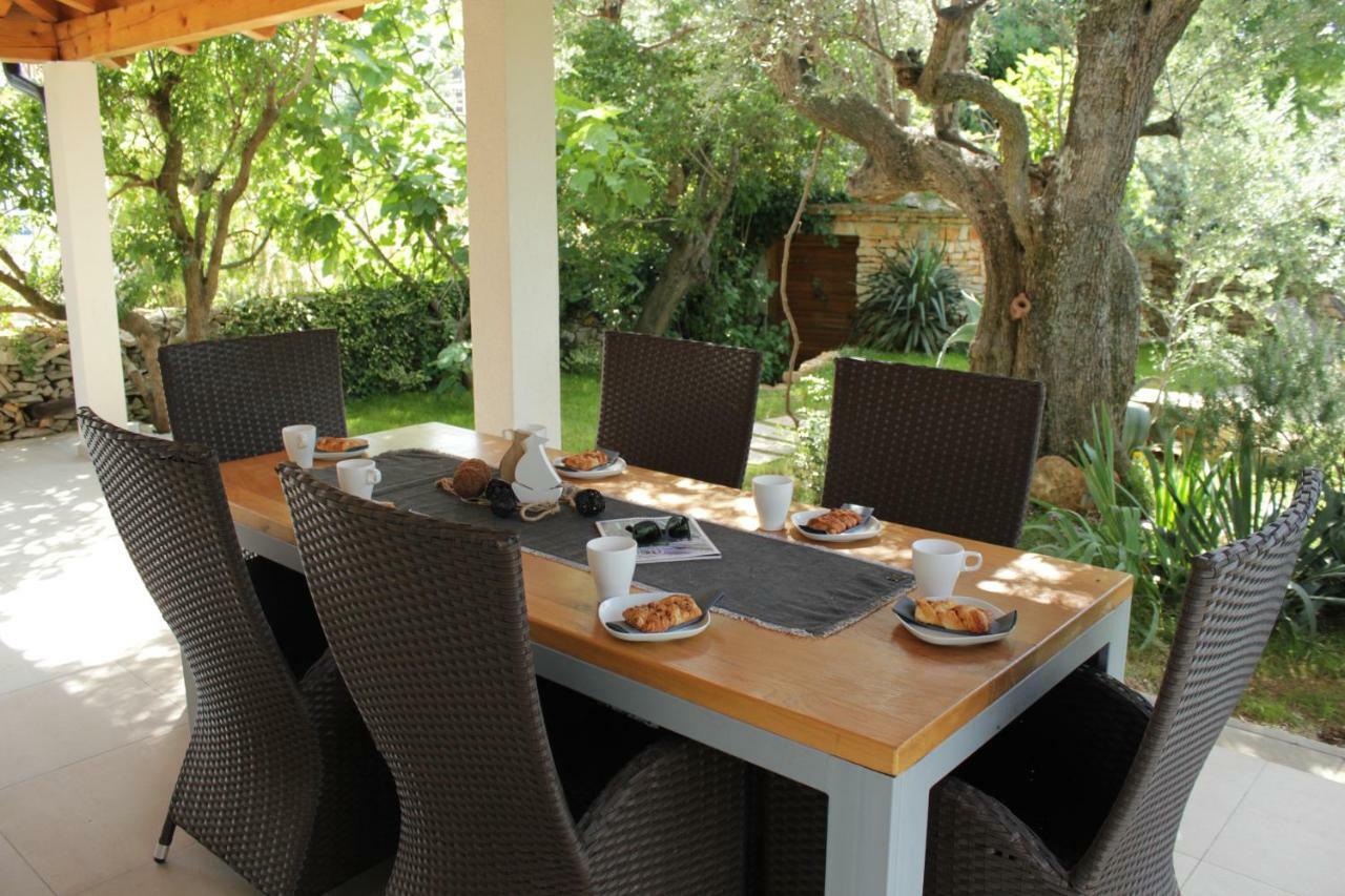 Holiday Home Liberta Krnica Exterior photo