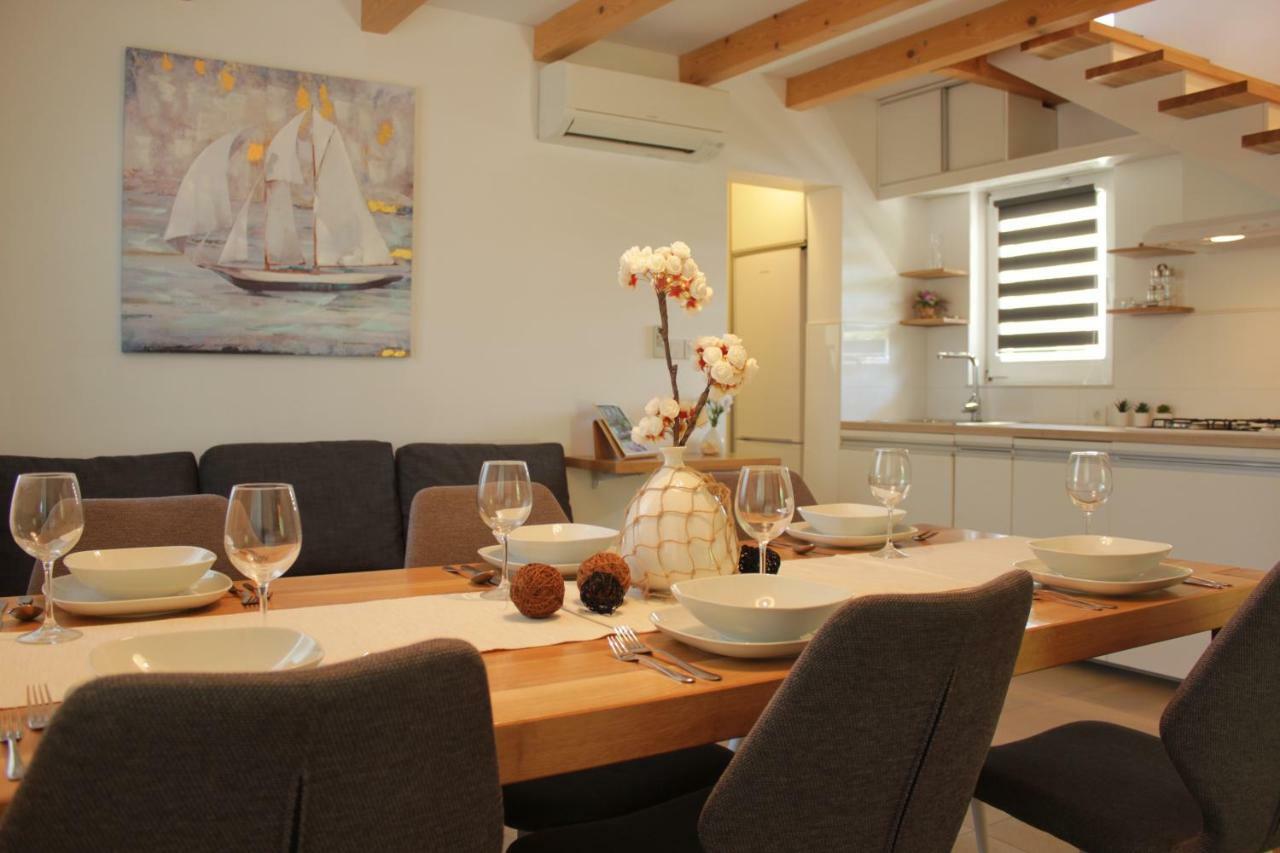 Holiday Home Liberta Krnica Exterior photo
