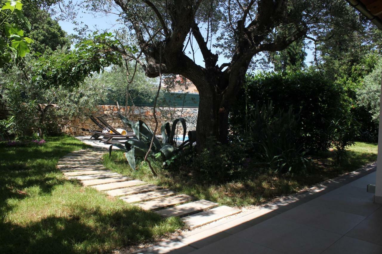 Holiday Home Liberta Krnica Exterior photo